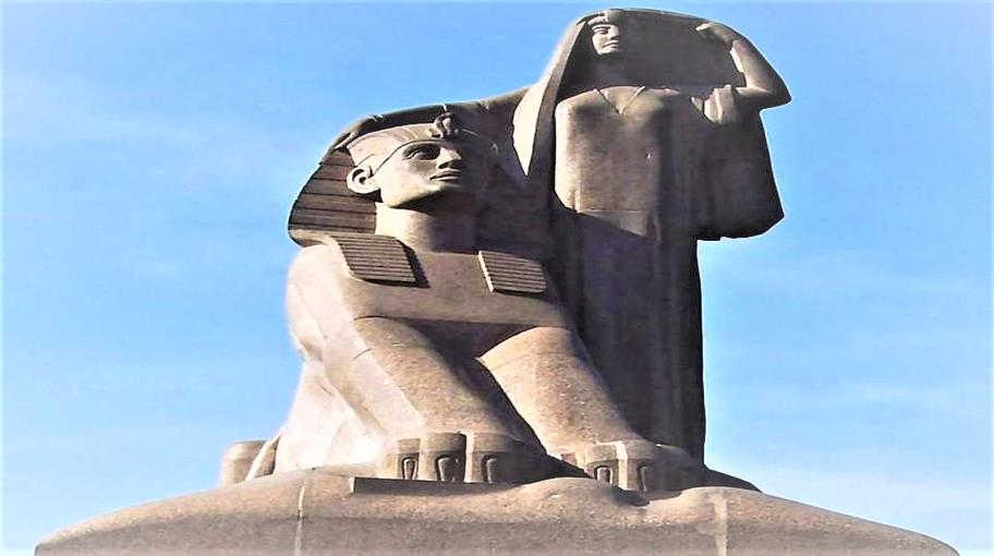 "الخروج من مصر": السيرة الذاتية.. التاريخ.. الذاكرة