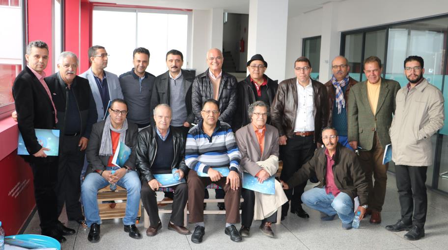 أحمد المعنوني في لقاء "سينمائيون ونقاد" ملتقطًا روح المغرب