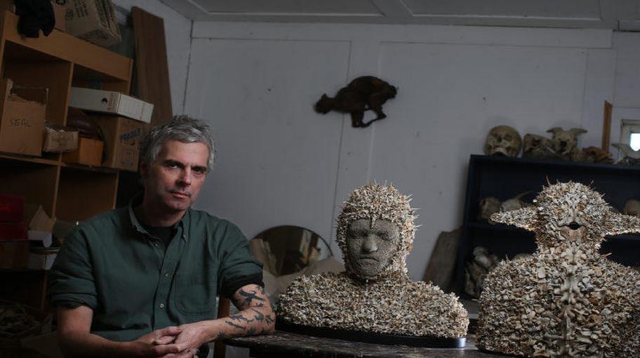 فنان نيوزيلندي يؤسس «متحف الغموض الطبيعي»