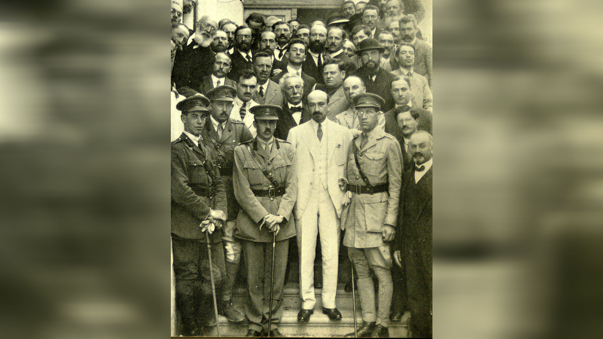 حاييم وايزمان واللجنة الصهيونيةعام 1918 في الصورة أيضا صموئيل